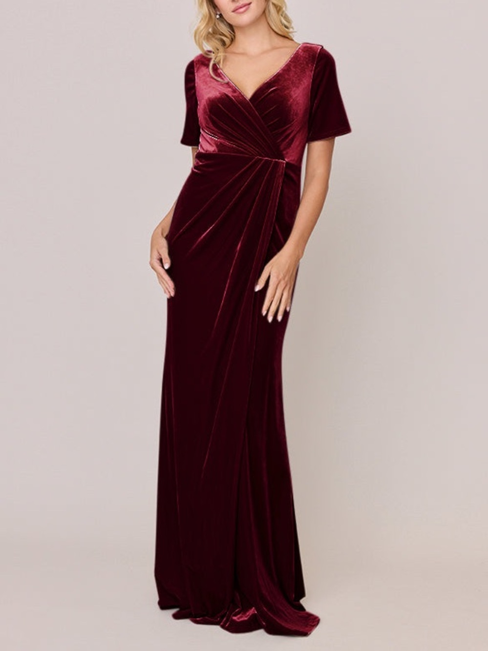 Revelry Midnight Velvet V-Neck Maxi Gown Dress in Burgundy Women’s Plus 14